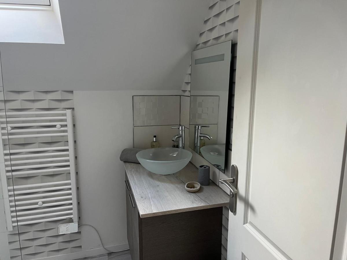 Les Avatars Apartment Saint-Amand-Mont-Rond Екстериор снимка